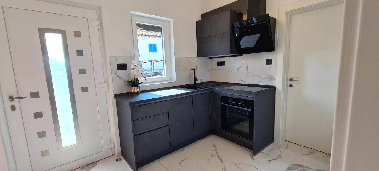 Apartments Rajna Čižići Eksteriør billede